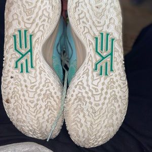 Bundle of basketball shoes all different prices